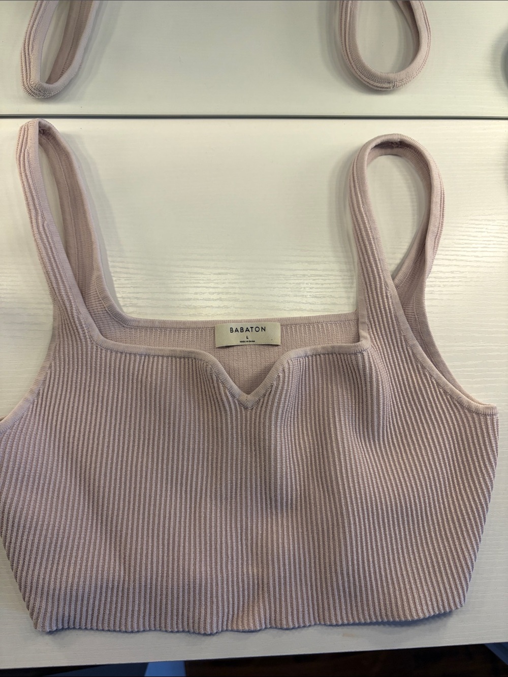 Babaton Ribbed V-Notch Cropped Tank — Light Mauve